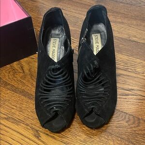 Steve Madden Black Peep-Toe Heels